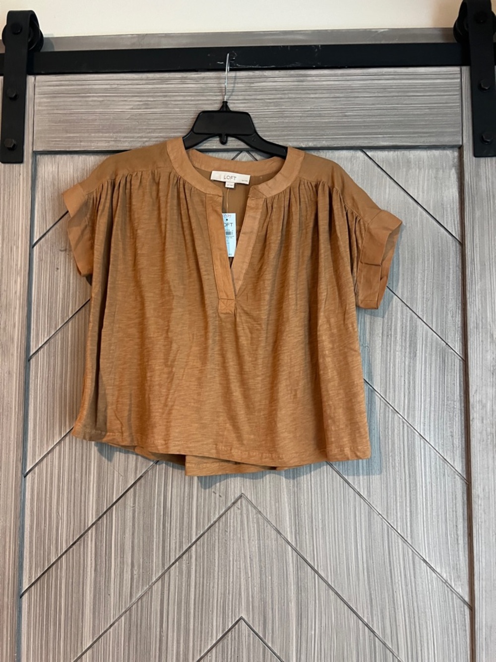 LOFT Women's Camel Short Sleeve Split-Neck Blouse